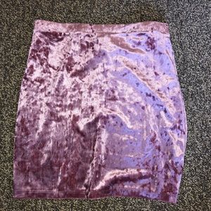 Velvet pink skirt